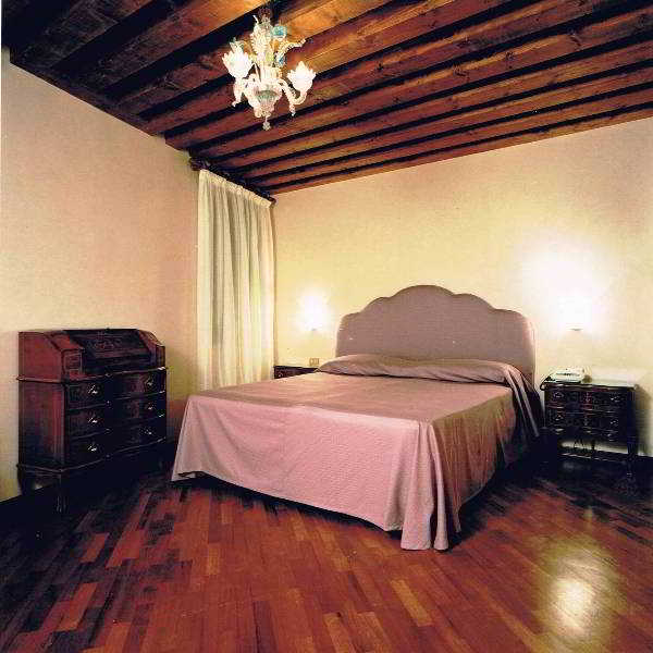 Room
 di Piccola Fenice