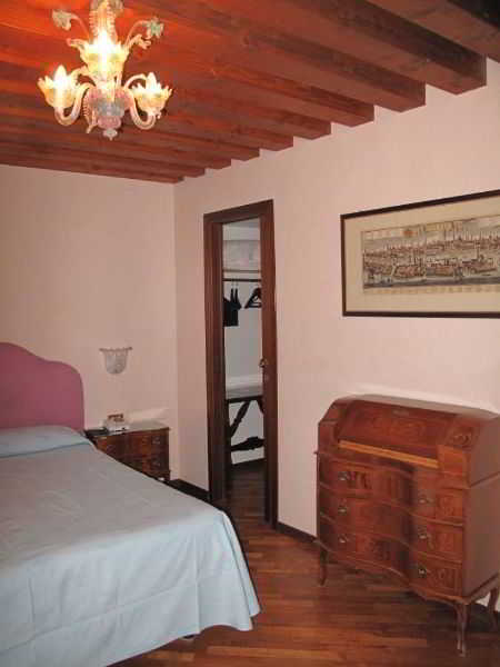 Room
 di Piccola Fenice