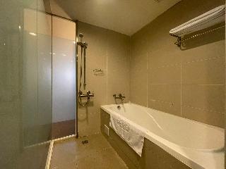 Room:SUI.SU