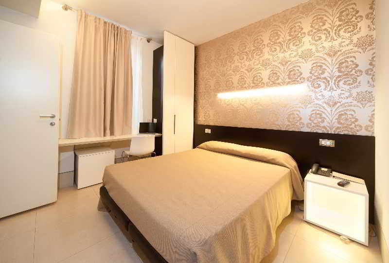 Room
 di SAVOY HOTEL PARMA