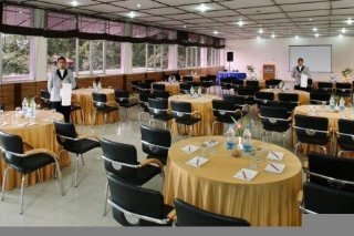 Restaurant
 di Clarks Inn Nehru Place