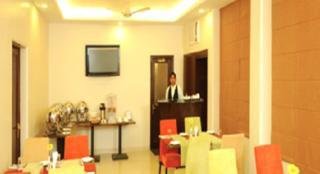 Restaurant
 di Clarks Inn Nehru Place