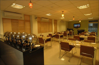 Clarks Inn Nehru Place - Restaurant