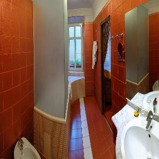 Room thumbnail 3