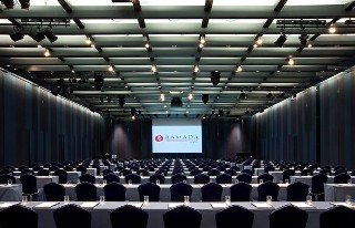 Conferences
 di Centro Al Barsha