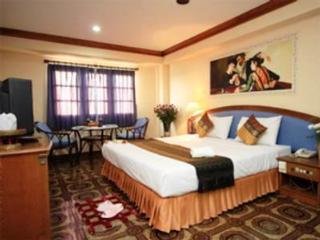 Room thumbnail 5