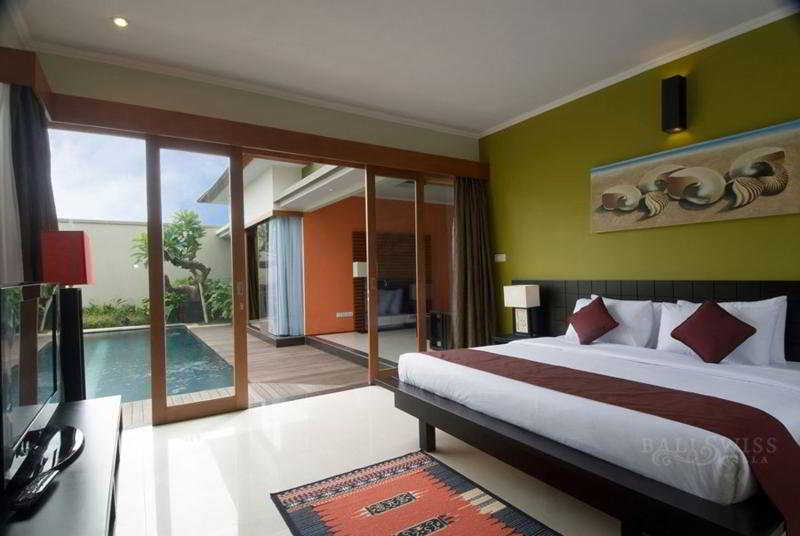 Room thumbnail 1