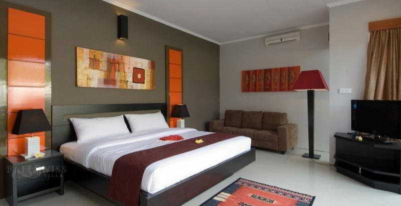 Room thumbnail 3