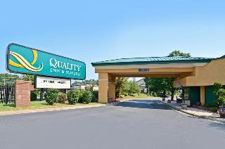 Quality Inn & Suites Coliseum