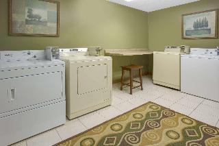 I-80 Inn & Suites