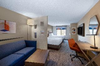 2 Queen Beds Suite
