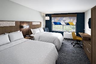 2 Queen Beds Suite Mobile Accessible Tub