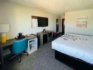 1 King Bed, Nonsmoking