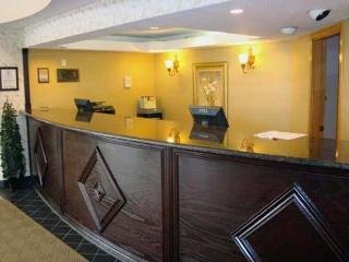 Lobby
 di Clarion Inn & Suites