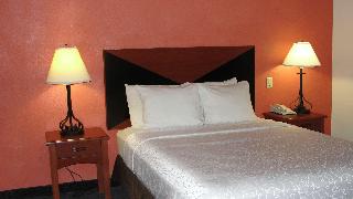 1 Queen Bed Non-Smoking Flat Screen Television Microwave And Refrigerator Desk Wi-Fi Hairdryer Cont