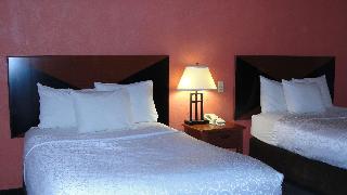 2 Double Beds Non-Smoking Flat Screen Television Microwave And Refrigerator Desk Wi-Fi Hairdryer Co
