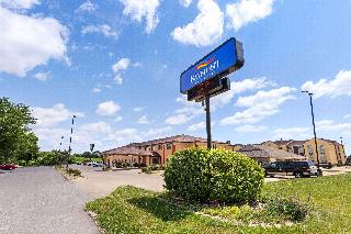 Baymont by Wyndham Waterloo