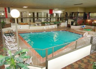 Pool
 di Quality Inn & Suites