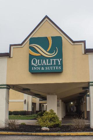 Quality Inn & Suites Conference Center Erie Area
