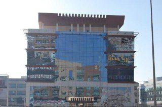 General view
 di London Crown Hotel