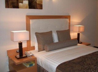 Room
 di London Crown Hotel