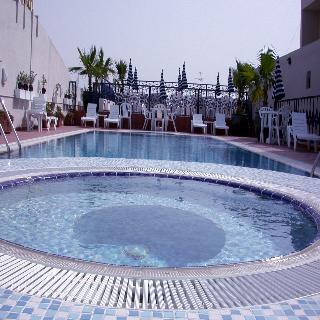 Winchester Grand Hotel Apartments - Pool