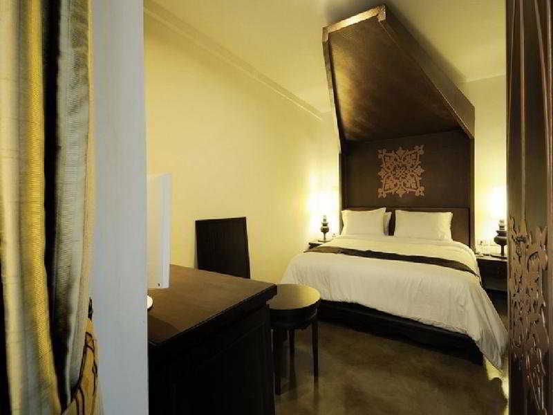 Room thumbnail 1
