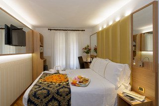 Classic Double or Twin Room