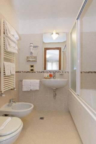 Double or Twin Economy room