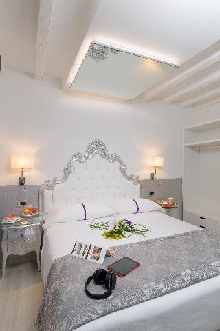 Classic Double or Twin Room