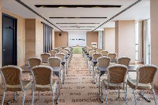Golden Tulip Ana Tower