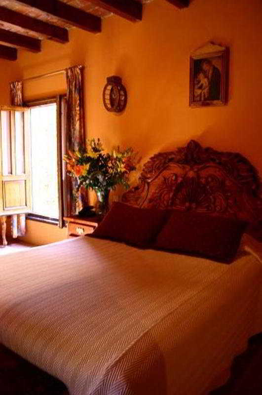 Room thumbnail 1