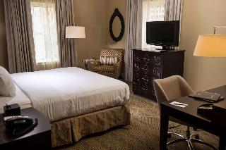 1 King Bed Deluxe Room W/ Glass Front Fridge
