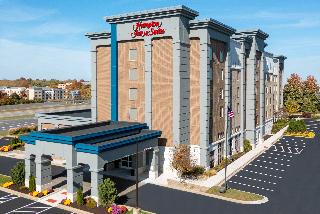 Hampton Inn & Suites Cleveland Beachwood
