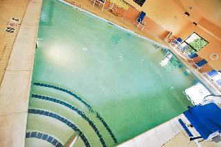 泳池