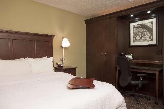 1 King Bed Study Nonsmoking