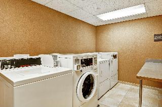 Hampton Inn&Suites Fredericksburg at Celebrate