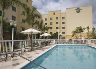 Pool
 di Homewood Suites by Hilton Miami - Airport West 