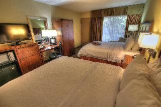 2 Queen Beds W/Balcony Creekview Nonsmoking