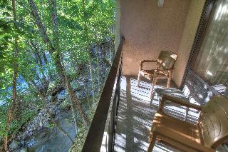 2 Queen Beds W/Balcony Creekview Nonsmoking