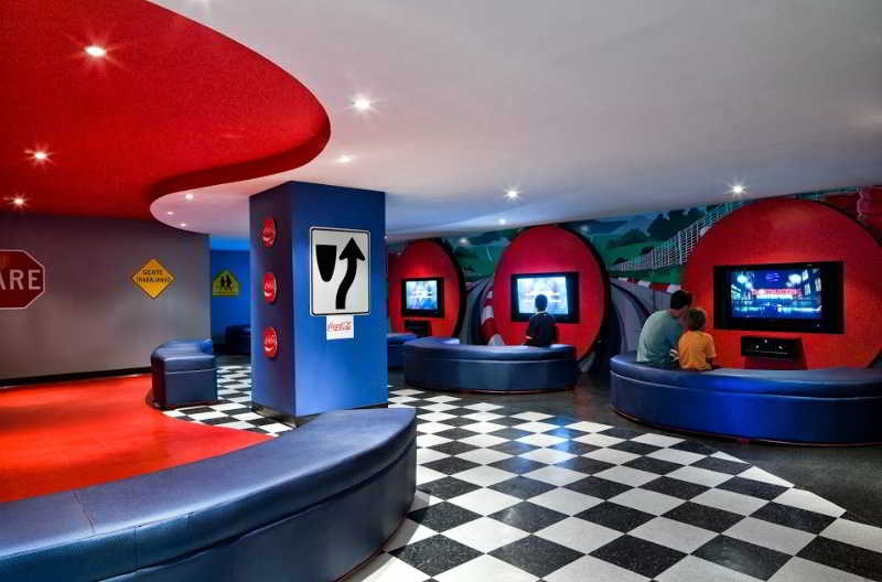 Sports and Entertainment
 di Caribe Hilton