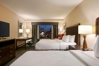 2 Queen Beds