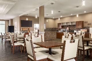 Days Inn & Suites By Wyndham Brooks