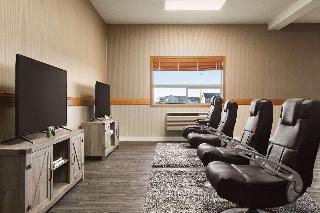 Days Inn & Suites By Wyndham Brooks