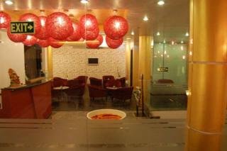 Lobby
 di White Klove Deluxe