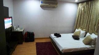 Room
 di White Klove Deluxe