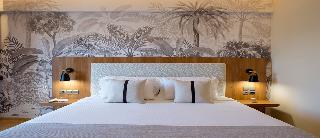 Ramada Attica Riviera