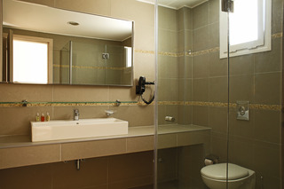 Room thumbnail 3