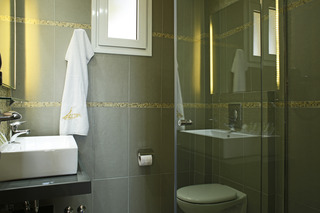 Room thumbnail 7
