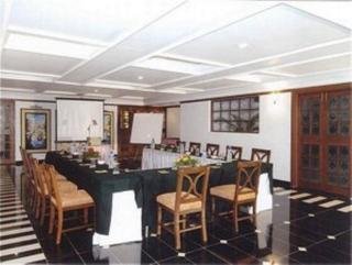 Conferences
 di Beverly Hills